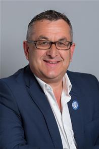 Profile image for Councillor Lee Wares